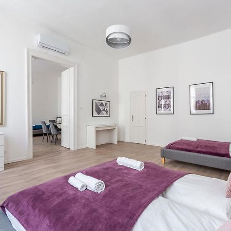 Exclusive Downtown Apartment In The Heart Of Budapest Exterior foto