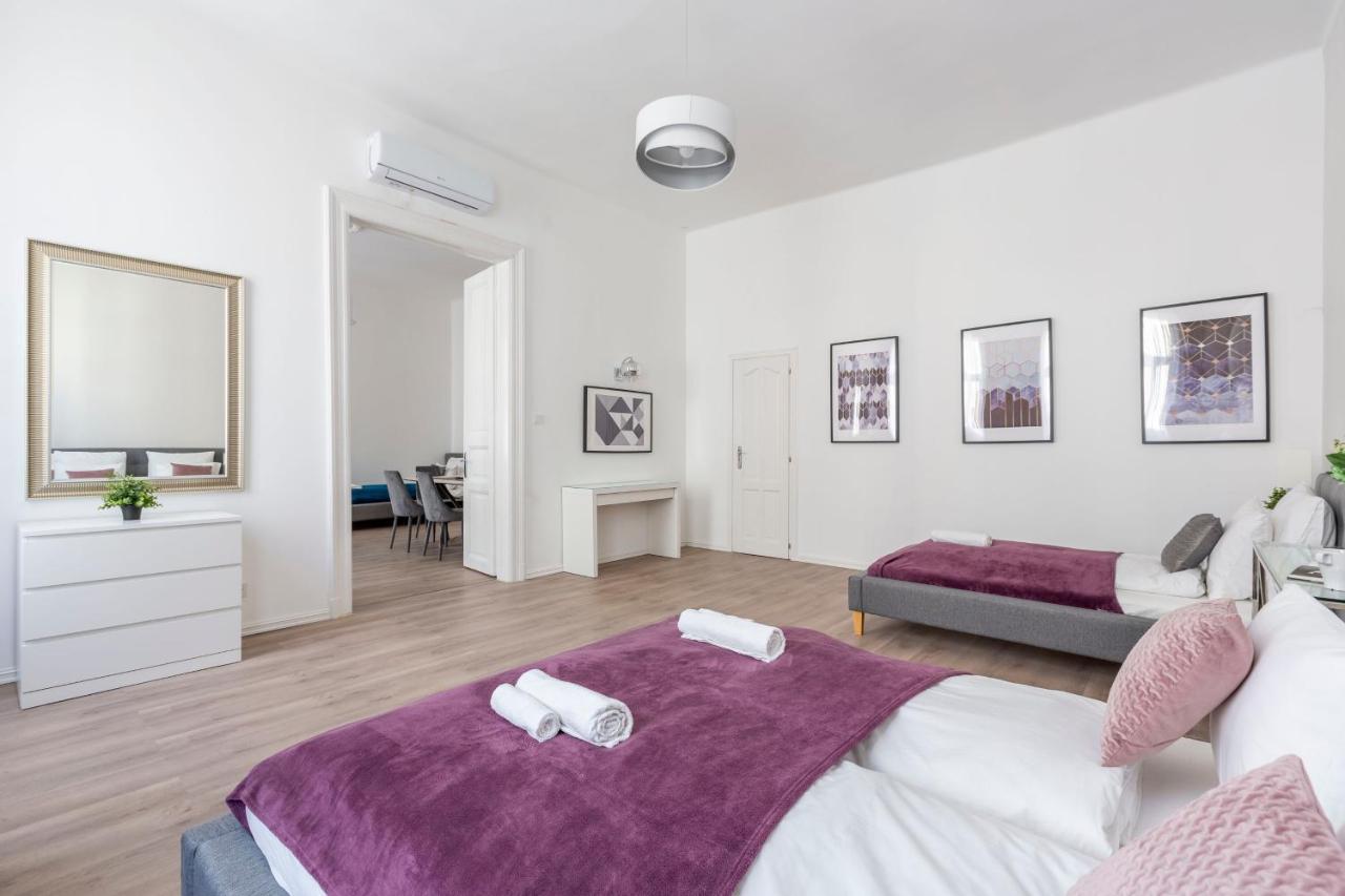 Exclusive Downtown Apartment In The Heart Of Budapest Exterior foto